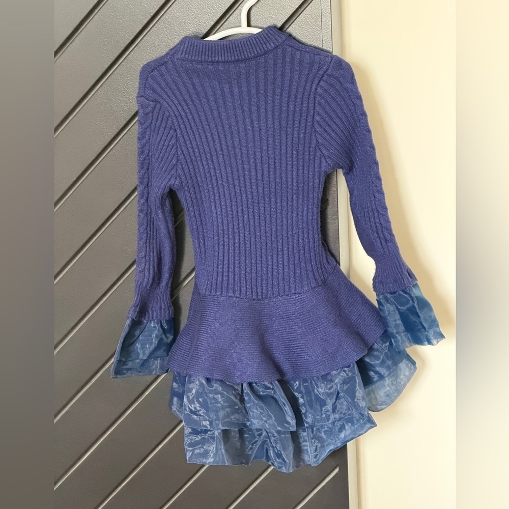 Girls Sweater tulle dress. Size 2T. Excellent condition! - Picture 4 of 4